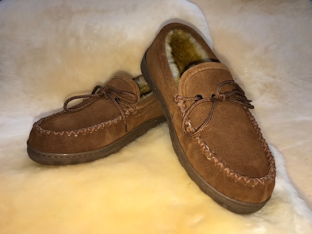 Sheepskin slippers with soft rubber sole - Click Image to Close