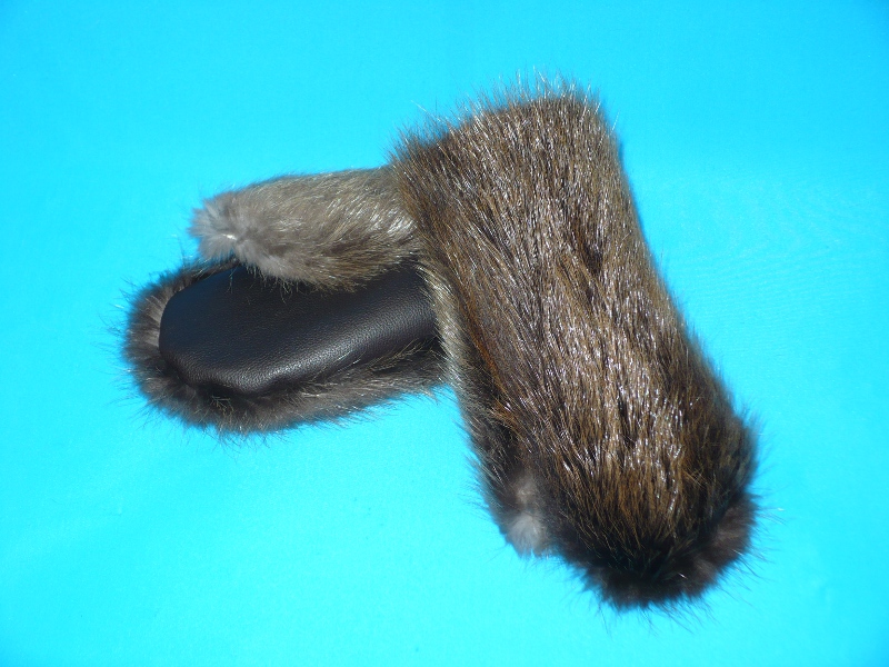 Beaver mittens - Click Image to Close